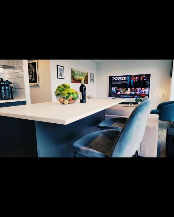 Cozy 1BR Skyline City Centre Haven