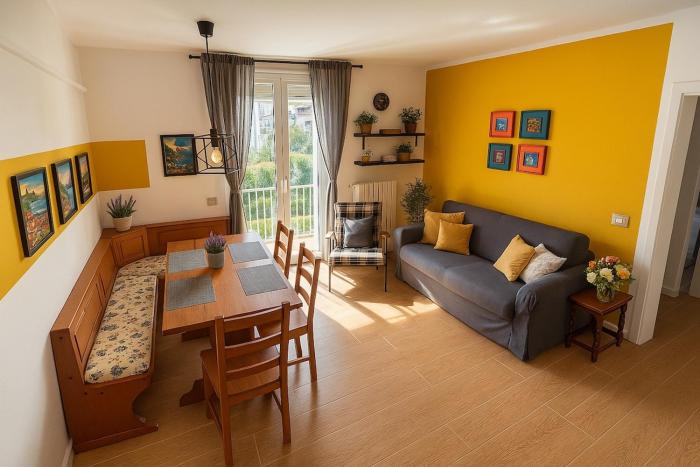 Casa Rio - Relax on Lake Como with Wi-Fi and Air Conditioning