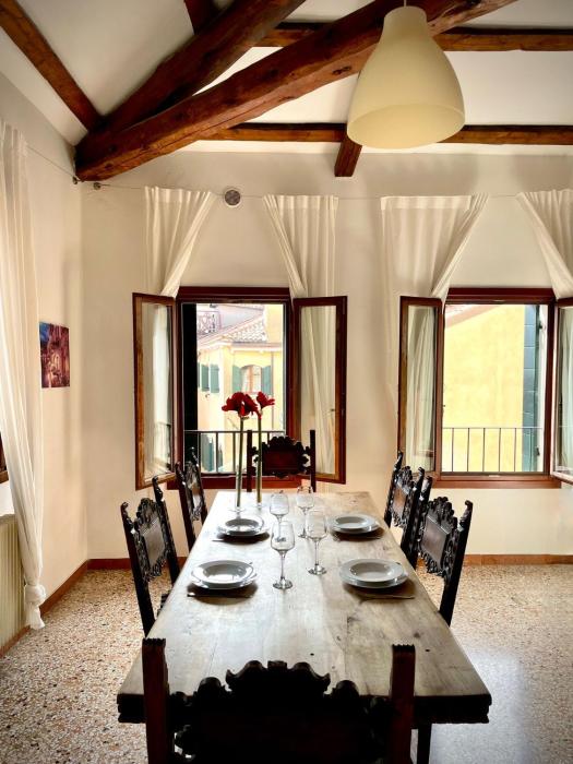 Ve-nice Suite Giuffa C4834