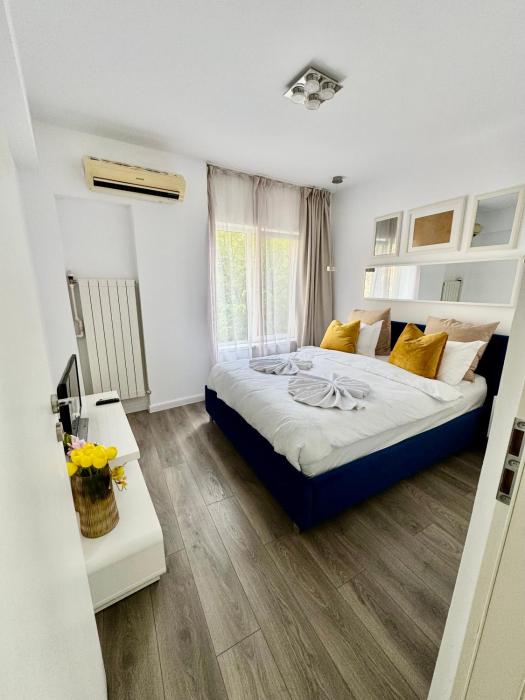 Metropole Apartments Romana Square