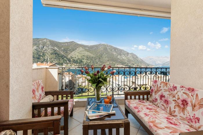 Elenas Luxury View Apartment