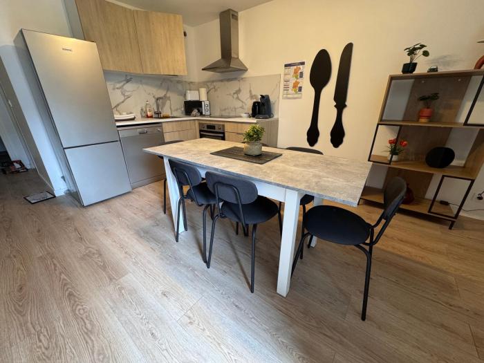 Grande maison centre ville - 5CH - 14 Pers