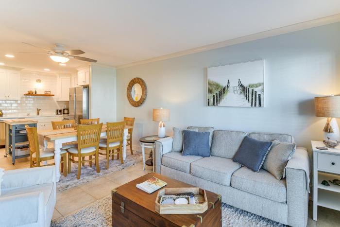 Beachfront Abode with Pool Access in Gulf Shores!