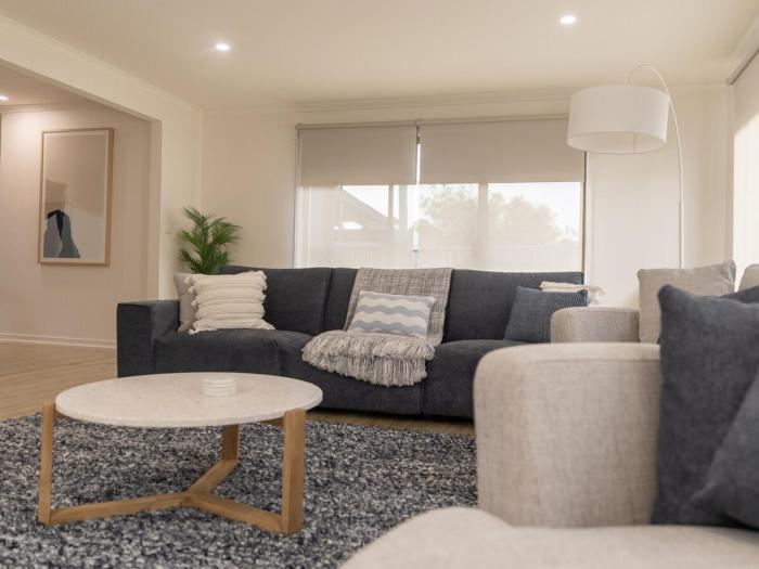 Pine Lodge modern and quiet retreat in cowes