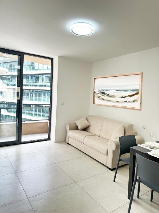 Deluxe Living - Paceville Residence