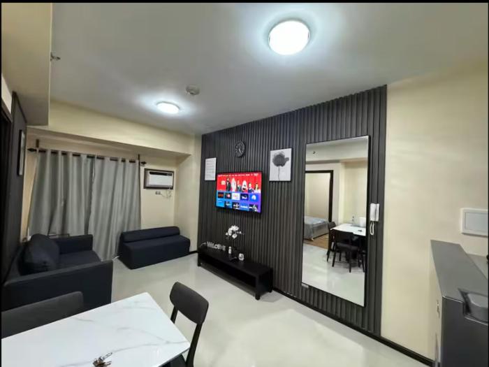 JRM Staycation The Radiance Manila Bay Sunset with Pay Parking