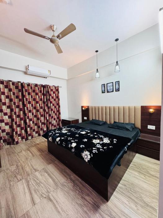 skyview stay Relaxing stay near Expomart Greator Noida