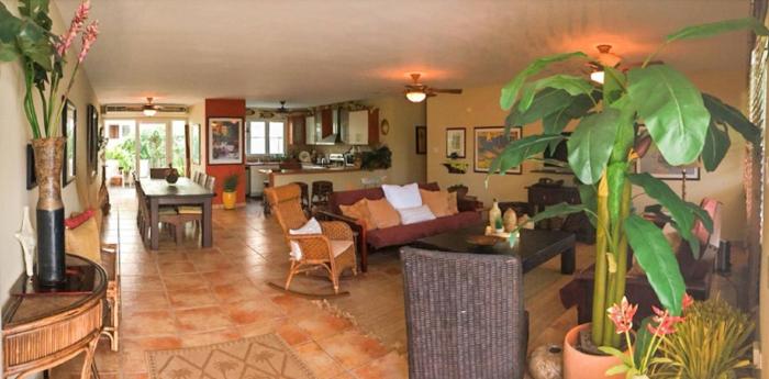 A Dream Condo With Private Pool At 7 Seas Beach