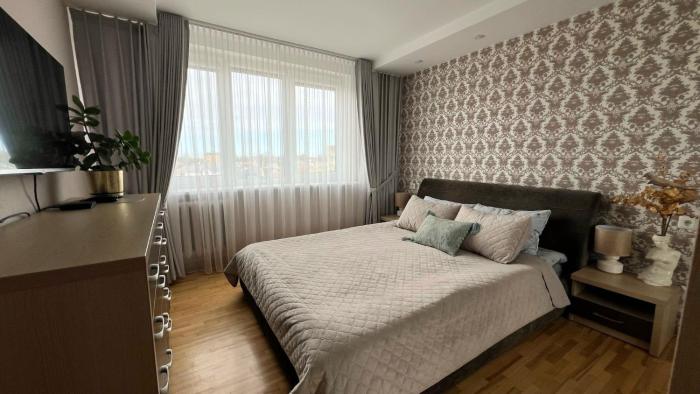 E D Arena View Apartment