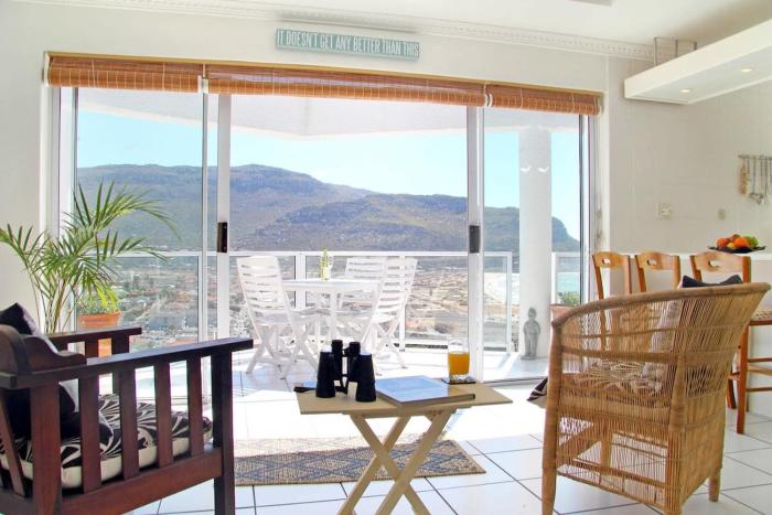 Crows Nest Fish Hoek Apartment