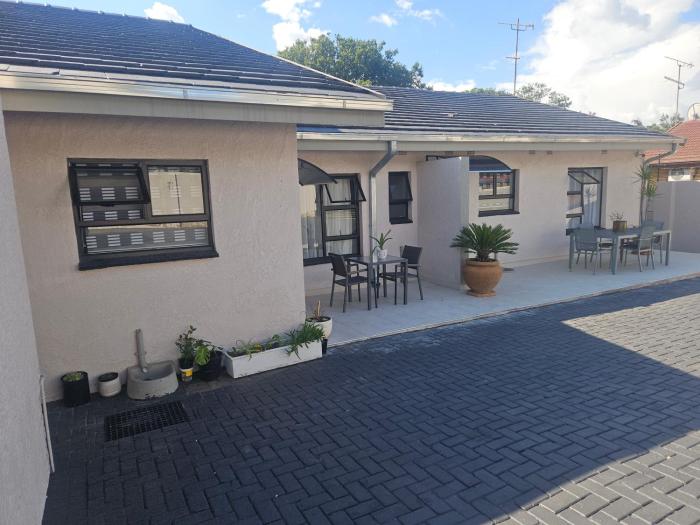 41 Fourth Road Guest House