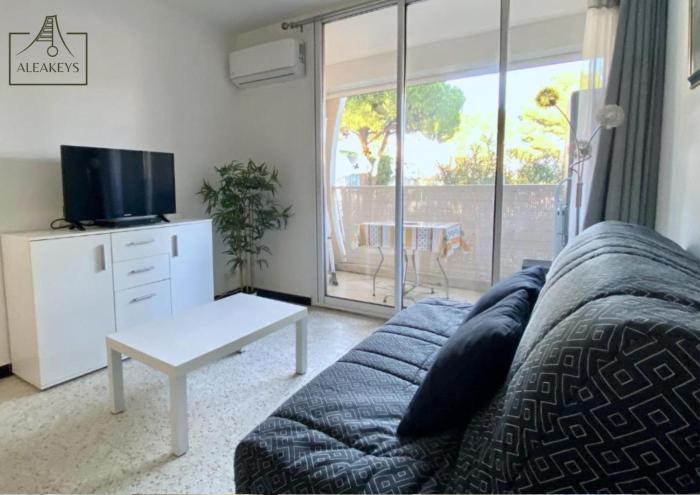 Studio Le Takeo Quartier Ponant, clim, parking, proche golf