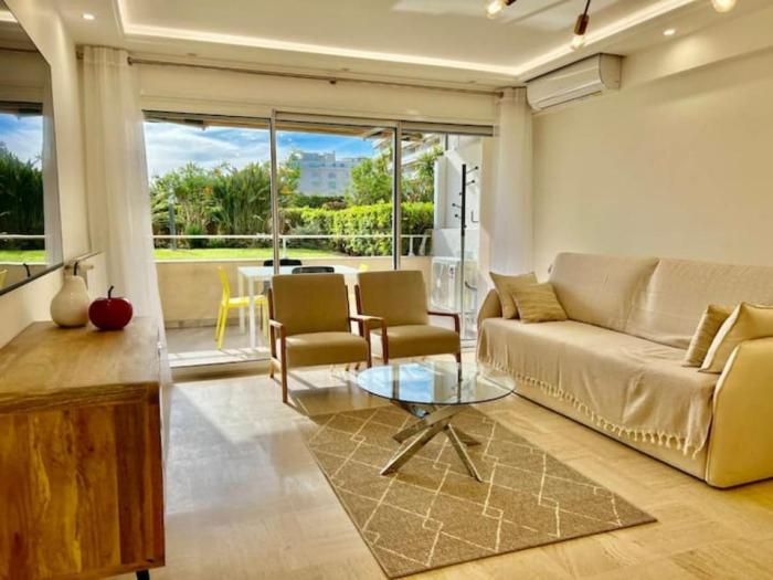 90 m2, 5 min walk to Croisette, Basse Californie