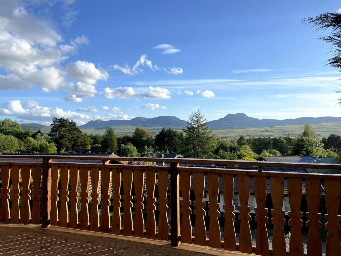 Beautifully Restored Log Cabin