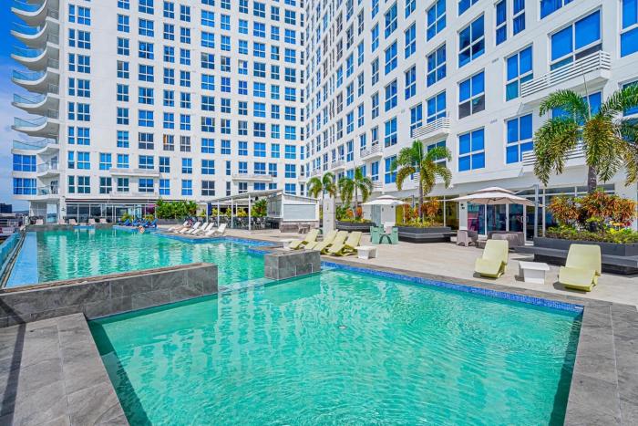 The Sands by Wynwood House