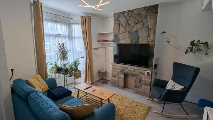 Cute Victorian house in Zone 2