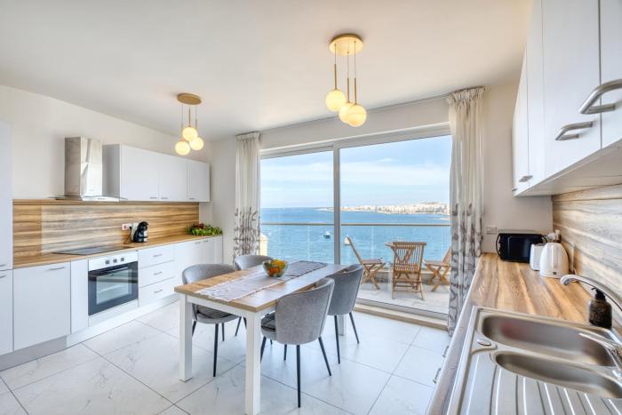 Blu Mar Sea View Apartments