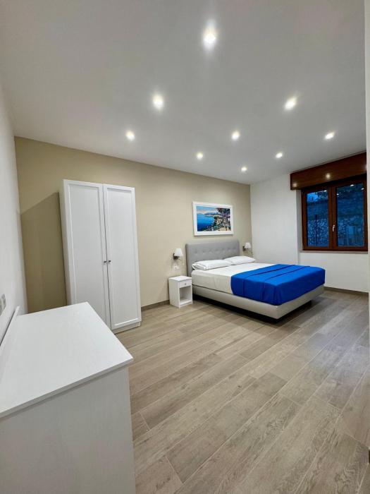 Coral White Apartment