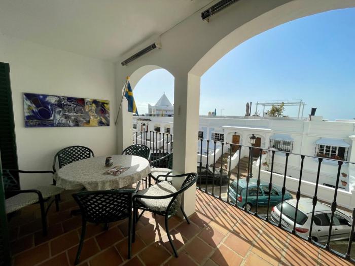 Marbella - House - Sleeps 4 - Pool - Parking