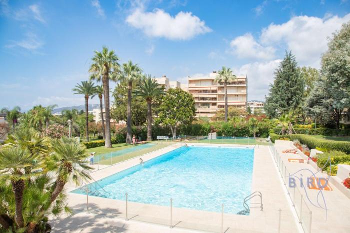 Nice flat with hot pool