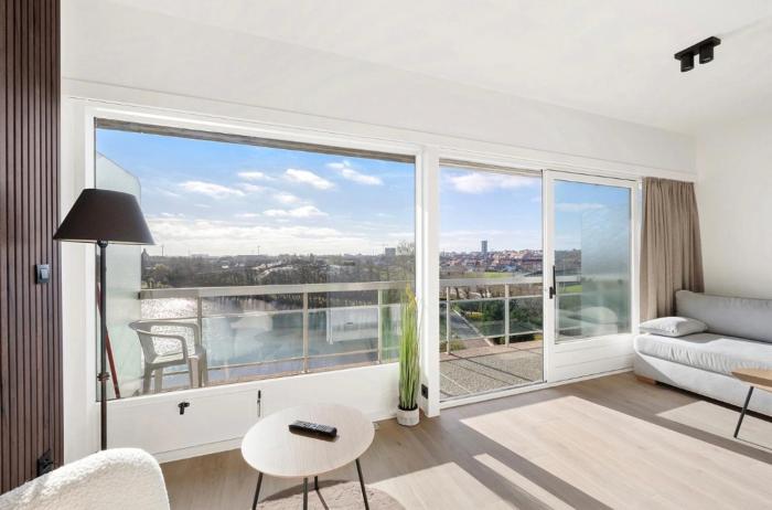 Laguna beach volledig gerenoveerd 1 slpk appartement