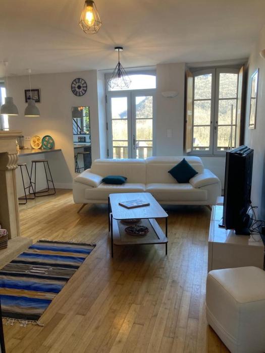 Duplex-Au château ambulant-au bord de la Dordogne