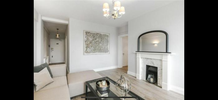 Designer Home in Brixton, Free Parking - Tube Access