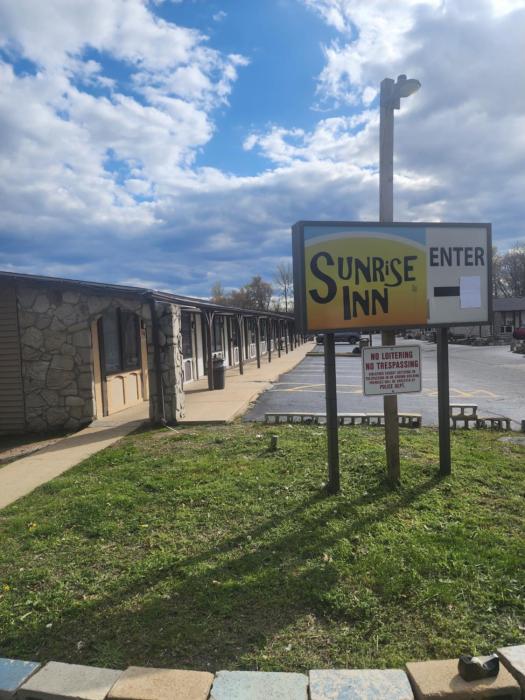 Sunrise Inn
