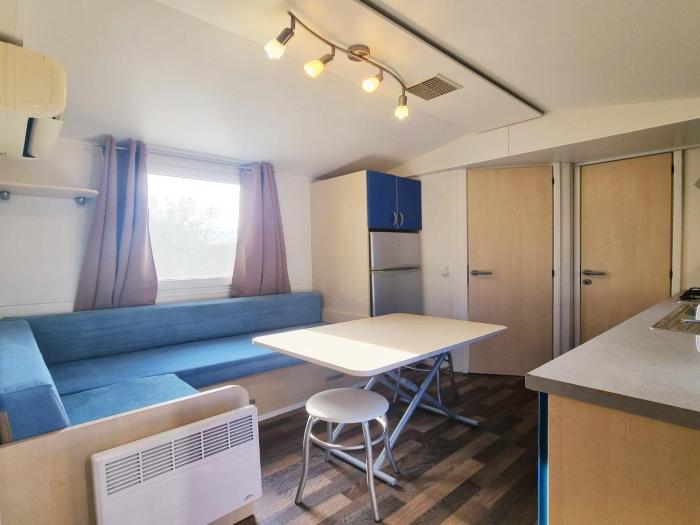 Nomad Infinity bungalow for 6