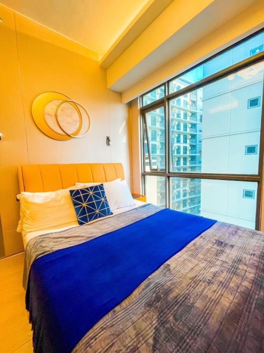 Lovely 2br near Airport, Solaire, & Okada - 6pax