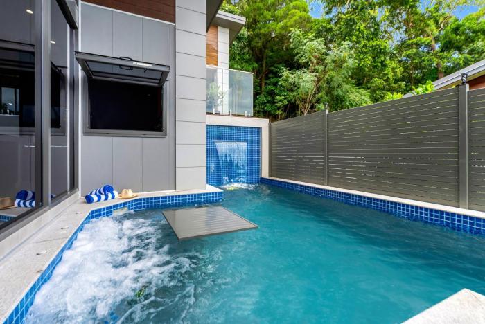 Belle Escapes Bluewater Breeze