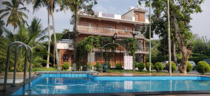 DOLPHIN ENCLAVE SERVICE STUDIO APARTMENTS