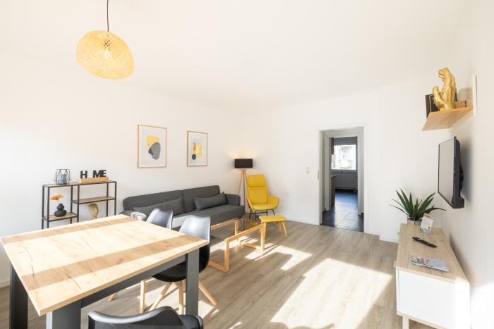 Wohnglück - Moderne renovierte Ferienwohnung in Strandnähe für 5 Personen