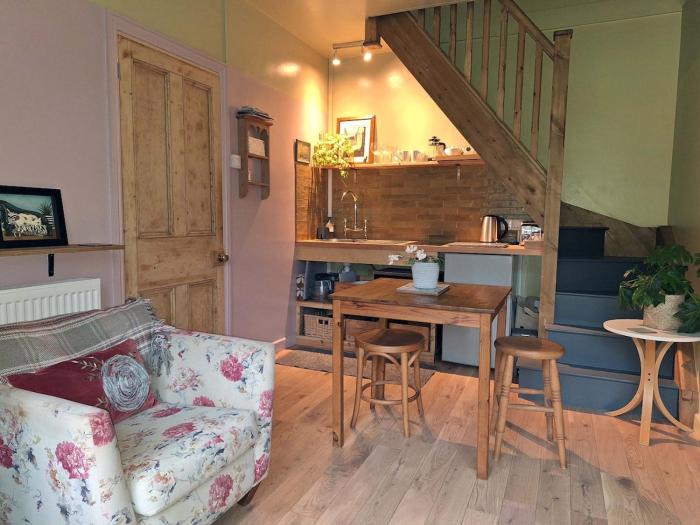 Pen-y-Bryn Hilltop Rest - Self contained 2 bed apt - Max 4 people