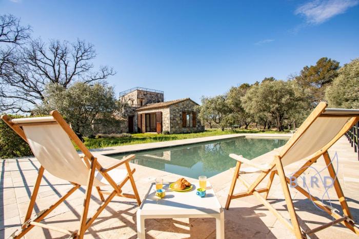 Magnificent stone house in the heart of the Fayence region