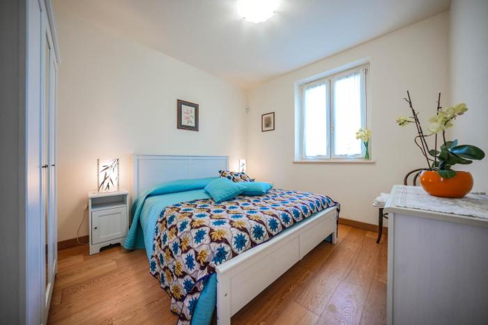 Alloggio romantico nel verde in fronte Acquardens