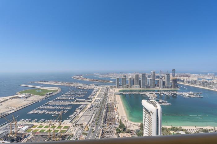 Stylish1BHK in Elite Residences, Marina with View