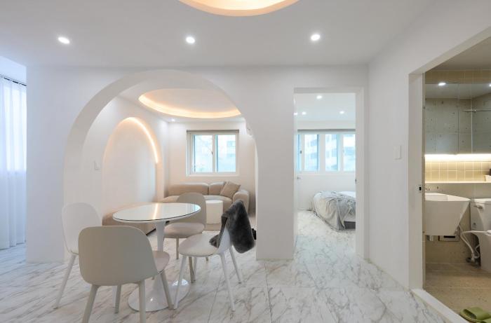 Unique house with hongdae area 2r with livingroom