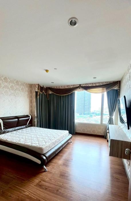 Room near Iconsiam 2km