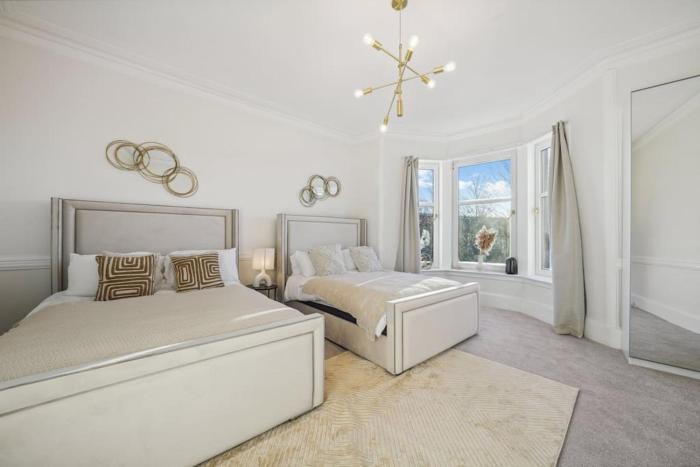 Large Terraced Home with Parking