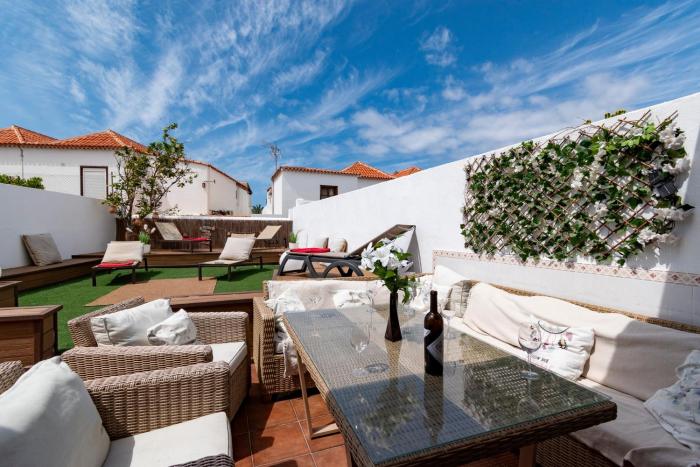 Villa Tricia 6 Bedroom Las Americas