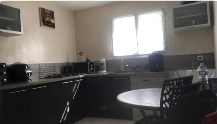 Villa ensoleillée avec piscine route des plages