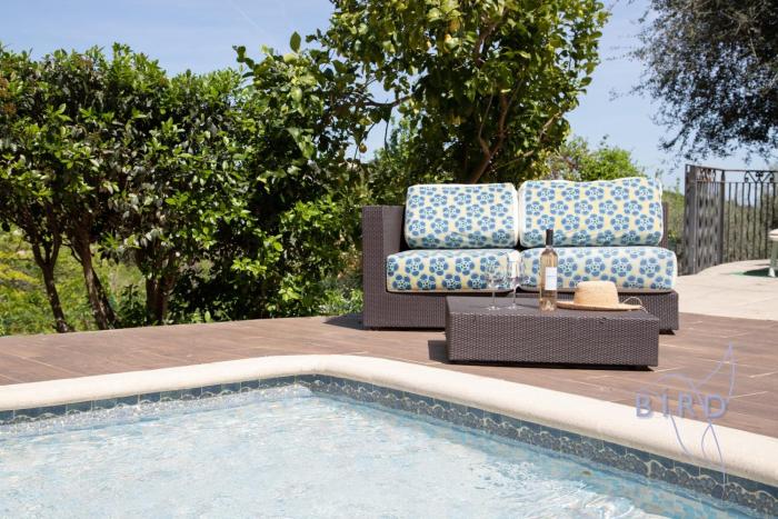 Pretty villa in greenery ecrin