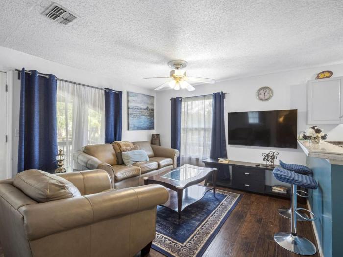 Spacious Stay, Family Comfort, Quiet Escape