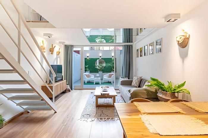 Cool Duplex en Palermo Chico con Patio Privado!