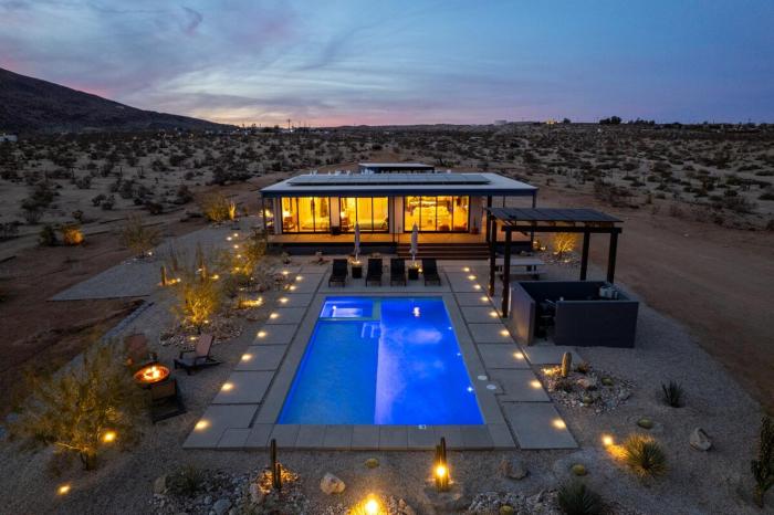 2 Bed plus sofa bed, 2 Bath Pool & Spa on 20 Acres, with Mountain Views