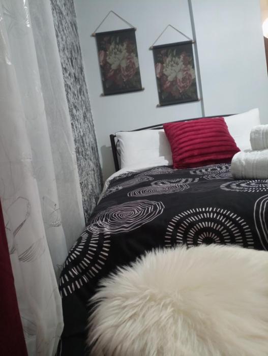 Akon Nafplio room II