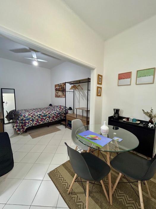 Studio Rio Leblon 1 - 1 Quarto com 1 cama de casal e 1 PUF cama casal