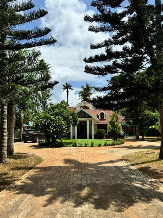 The Palmyra Estate - by Cocoon, A Luxury Party Villa near Varkala