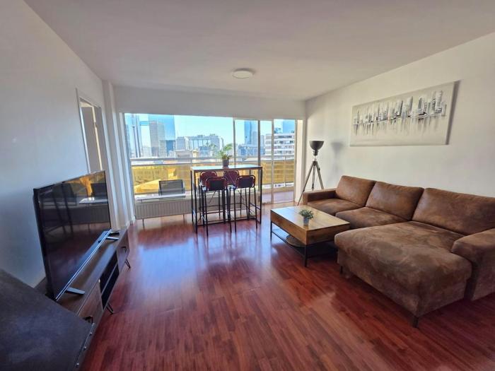 Bxl central with city views